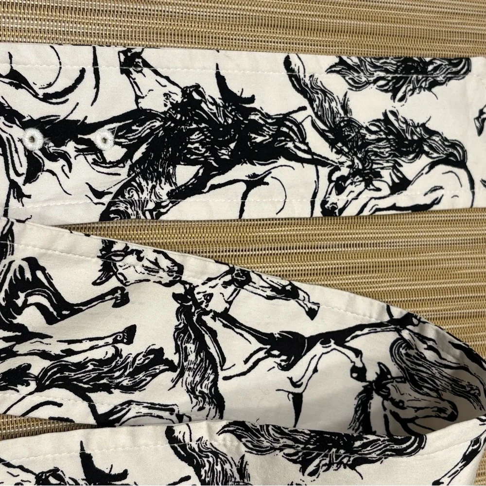 Equestrian Wild Horse White & Black Adjustable Belt Contemporary Modern